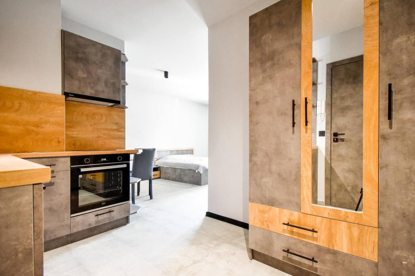 6 Studios 6 Bathrooms 2 Levels Kitchens Szófia Kültér fotó