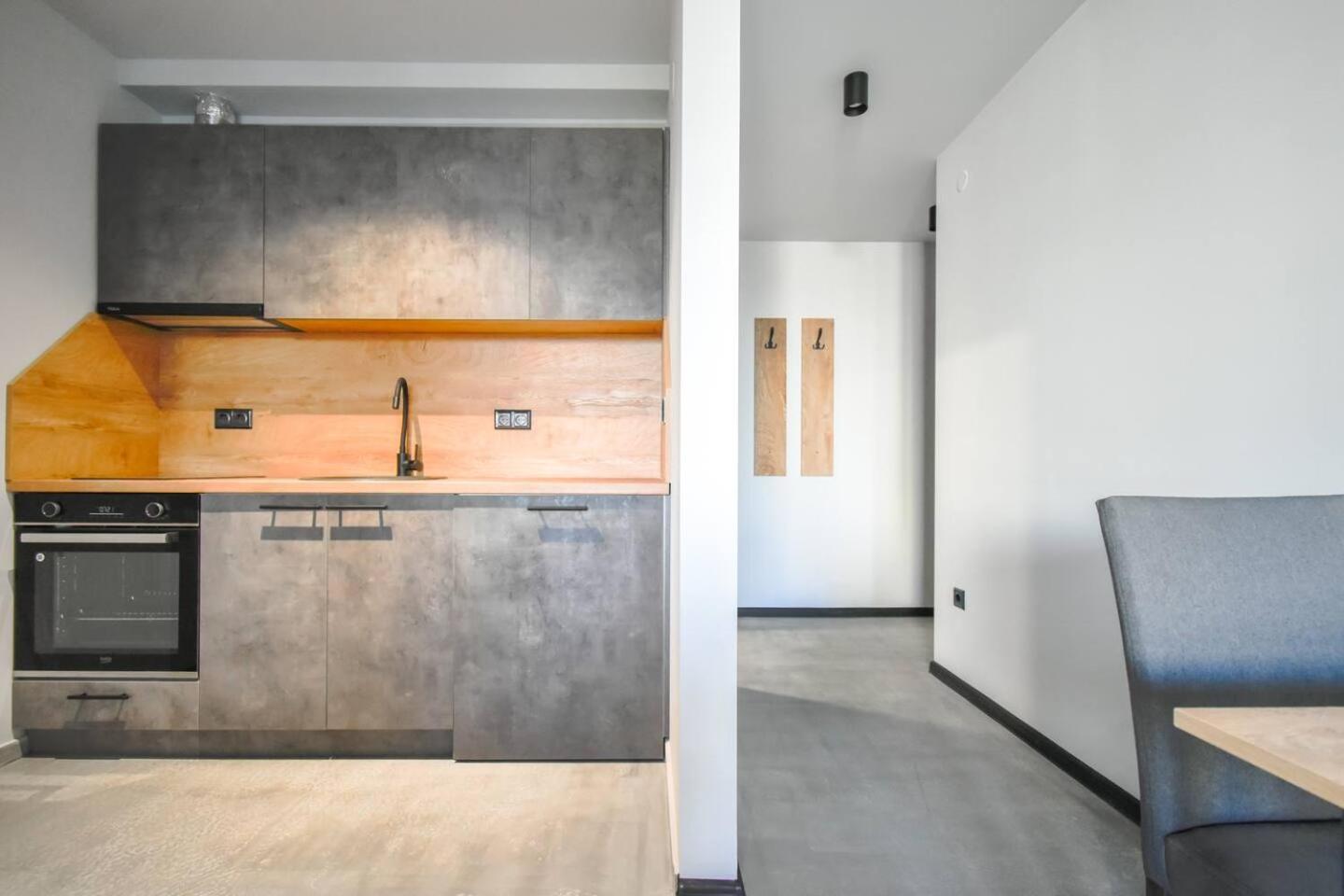 6 Studios 6 Bathrooms 2 Levels Kitchens Szófia Kültér fotó