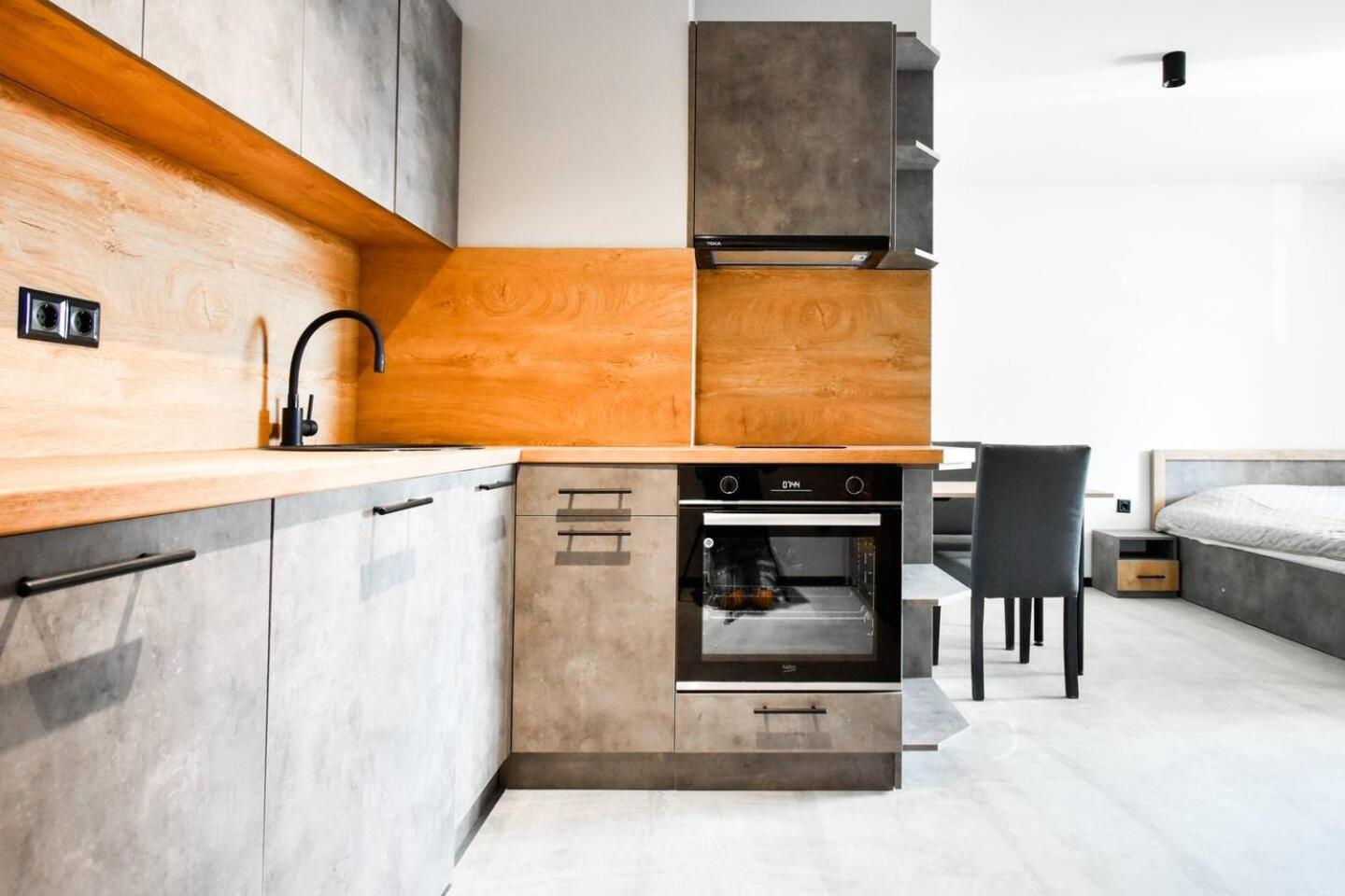 6 Studios 6 Bathrooms 2 Levels Kitchens Szófia Kültér fotó