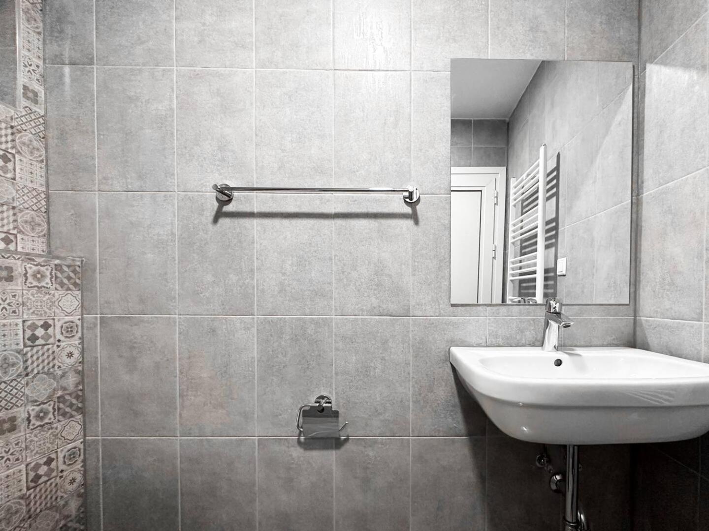 6 Studios 6 Bathrooms 2 Levels Kitchens Szófia Kültér fotó