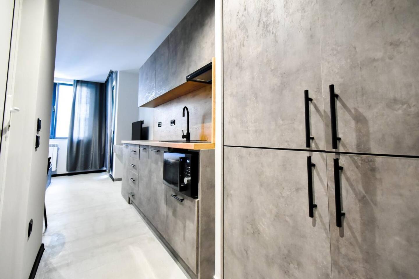 6 Studios 6 Bathrooms 2 Levels Kitchens Szófia Kültér fotó