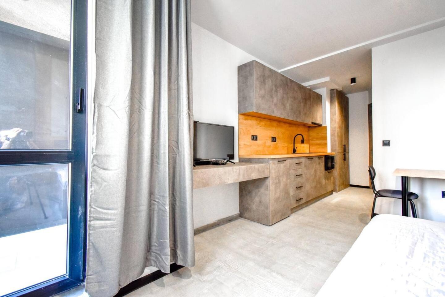6 Studios 6 Bathrooms 2 Levels Kitchens Szófia Kültér fotó