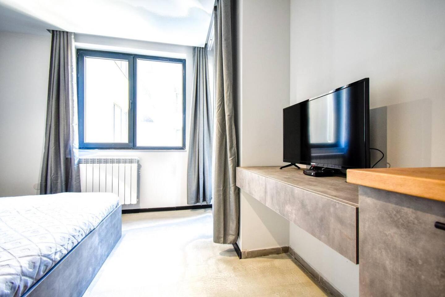 6 Studios 6 Bathrooms 2 Levels Kitchens Szófia Kültér fotó