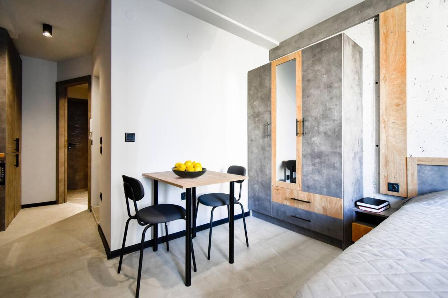 6 Studios 6 Bathrooms 2 Levels Kitchens Szófia Kültér fotó